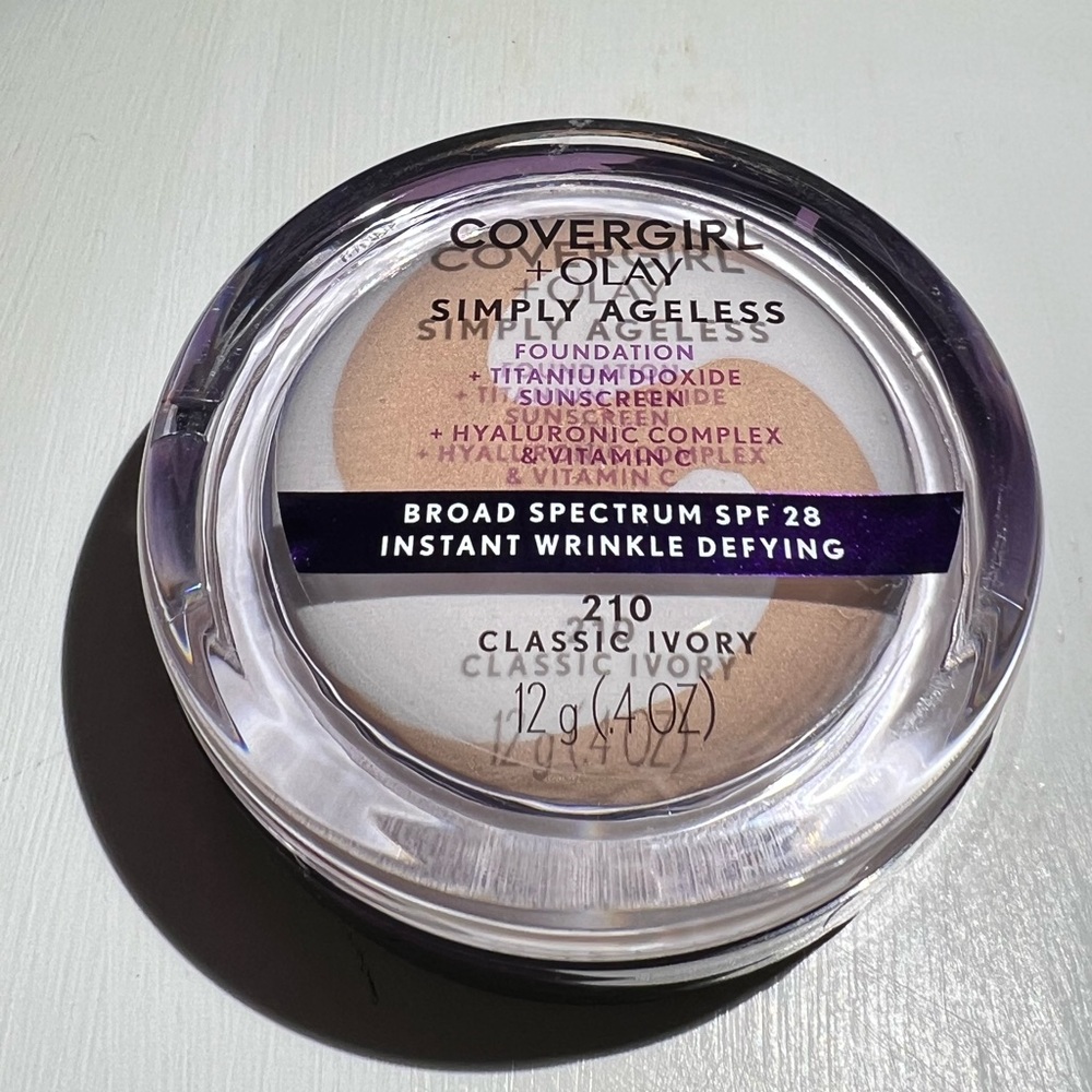 Covergirl classic Ivory Foundation